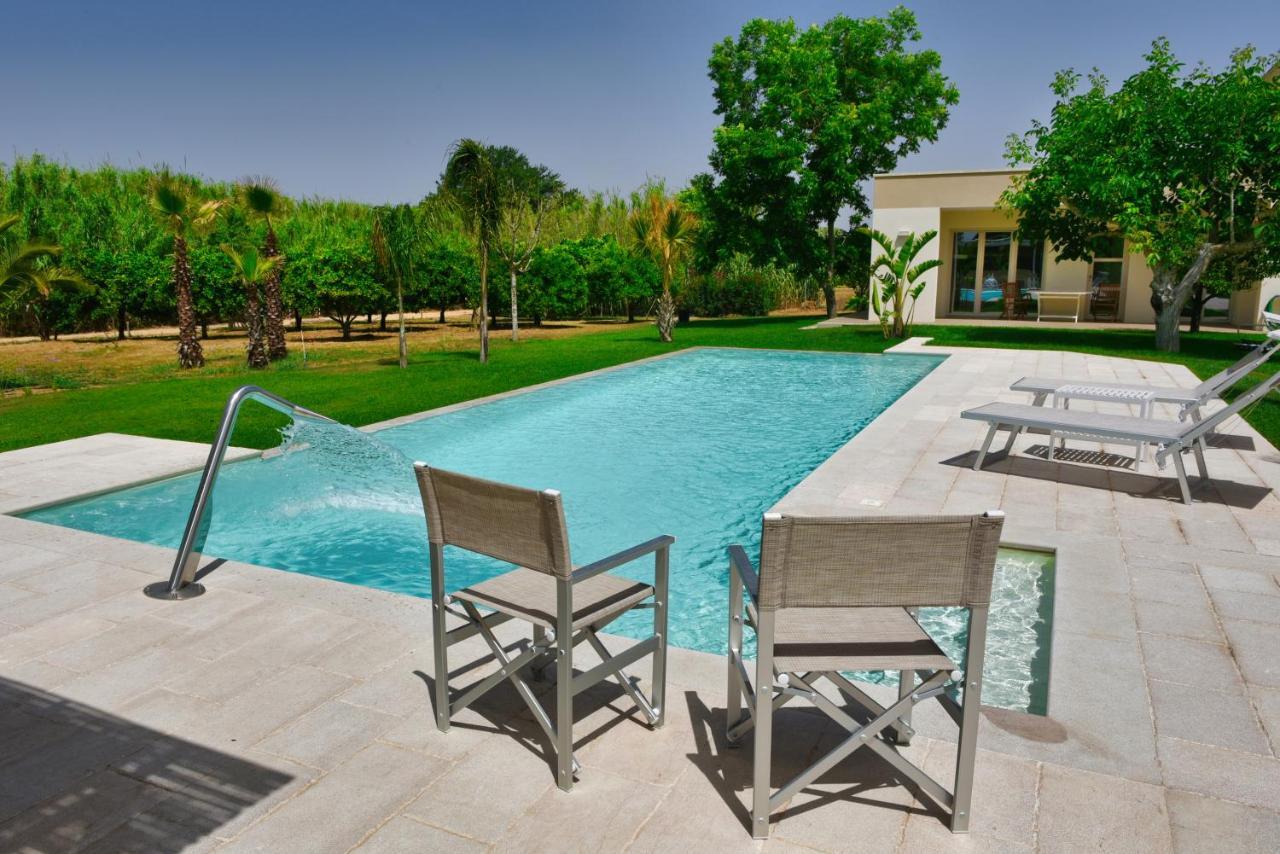 Villa Sirgole Rosa With Pool, Galatina Кутрофьяно Экстерьер фото