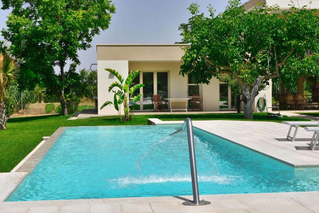 Villa Sirgole Rosa With Pool, Galatina Кутрофьяно Экстерьер фото