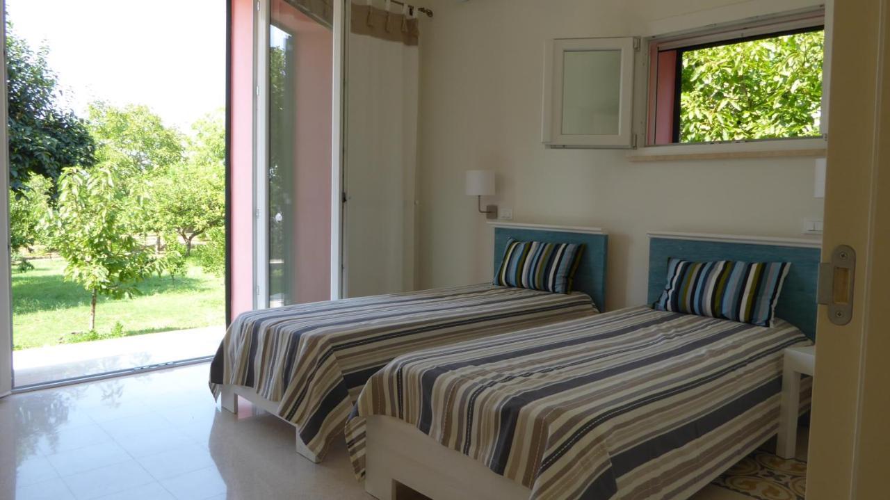 Villa Sirgole Rosa With Pool, Galatina Кутрофьяно Экстерьер фото